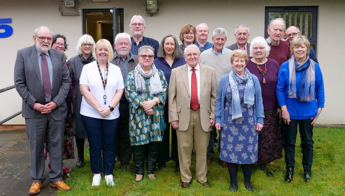 Braf cael diolch i Ann Williams am ei chwarter canrif o wasanaeth clodwiw a gwerthfawr i'r Undeb fel Ysgrifennydd Gweinyddol. Dymunwn ymddeoliad hir a hapus iddi.