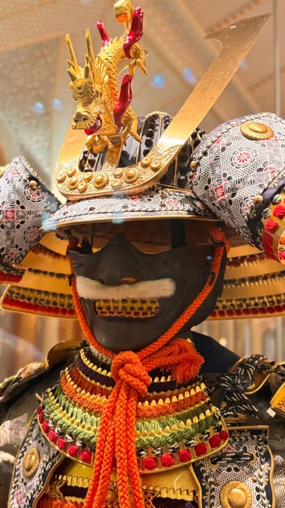 GoWithGuide's tweet image. Where in the world is #gowithguide? We’re in #abudhabi discovering #emirati culture with Robert J. who took on the city’s highlights with our local expert Eman A, Photo Credits: Robert J (traveler) &amp;amp; Eman (tour guide) check her out here! gowithguide.com/supplier/41160 #travelguide