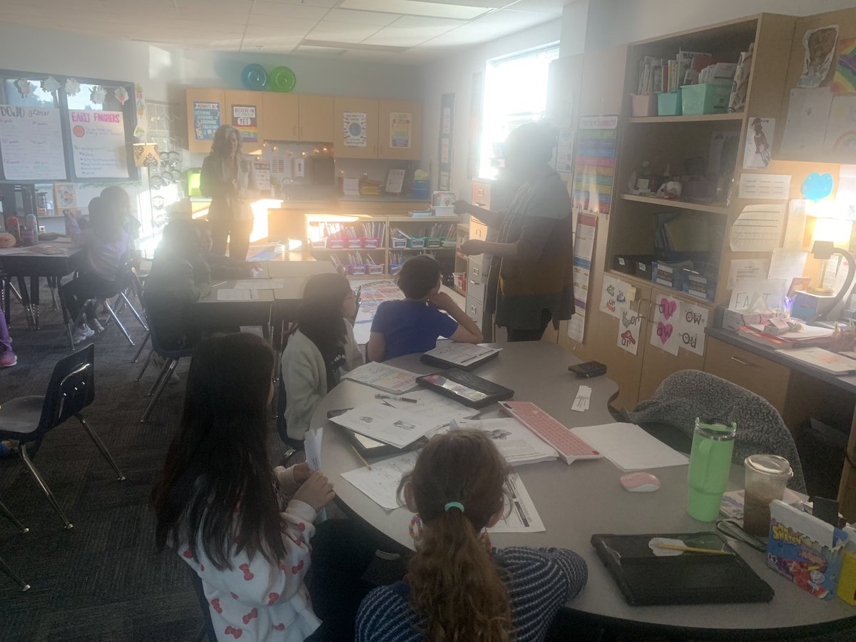 ✨ The learning & light are so-so BRIGHT at Harrington ES! These Huskies are such thoughtful learners & deep thinkers. @Plano_Schools @PlanoISDSAS @PlanoELAR