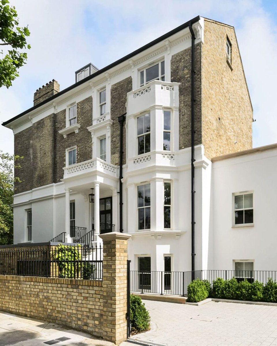 When it comes to property, there’s nothing like some old-world charm. From red-brick Victorian gems to glamorous regency-era townhouses, discover our edit of the latest, and most sumptuous period properties for sale in London: l8r.it/R8V8