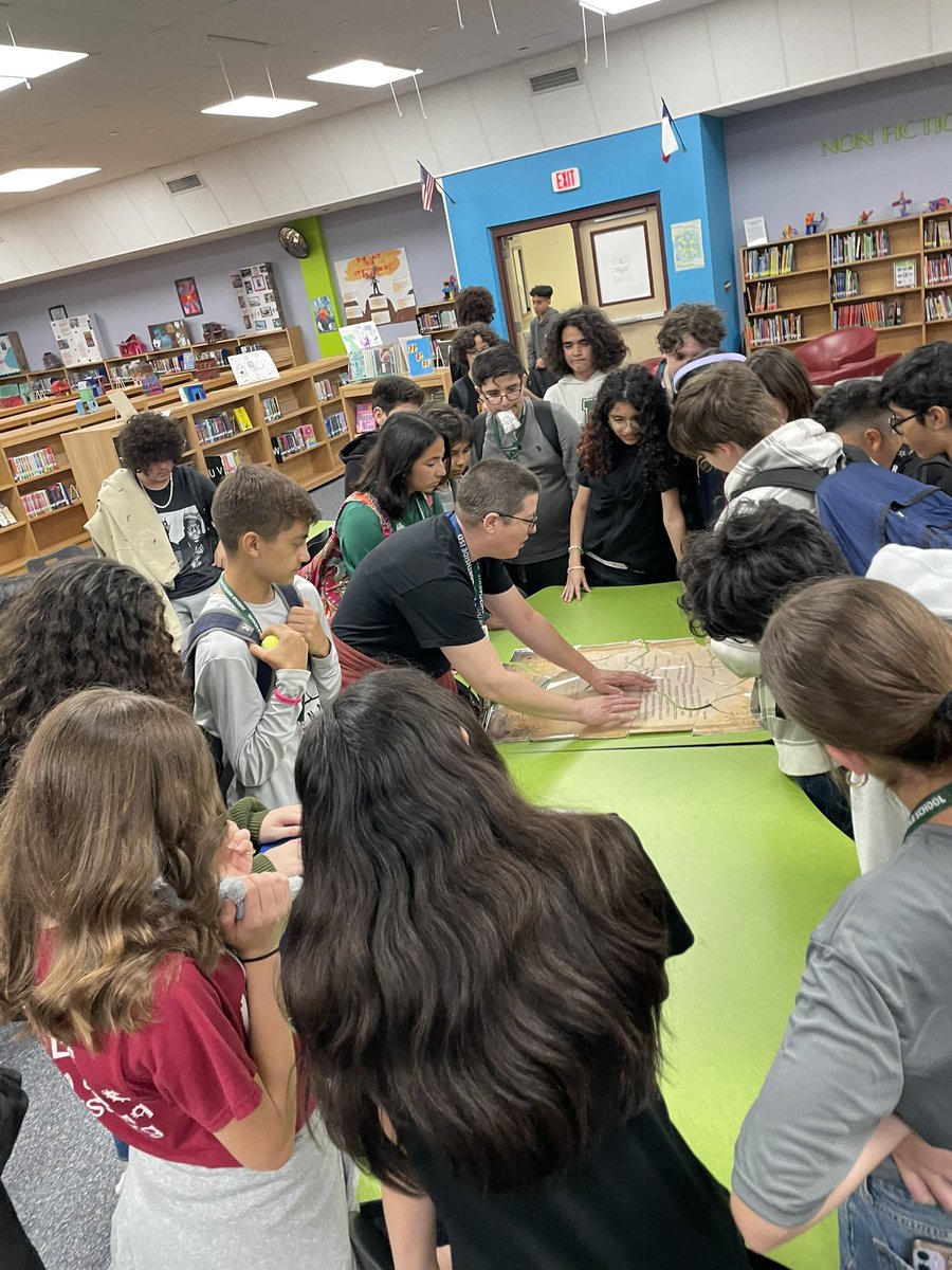 @EichlerVanessa is the best! The Jordan Time Capsule Mystery reading review was so much fun!! Loved how all the riddles were based on the actual information about our namesake & people who were here when the school started! It was awesome!!! 👏 🐆💚