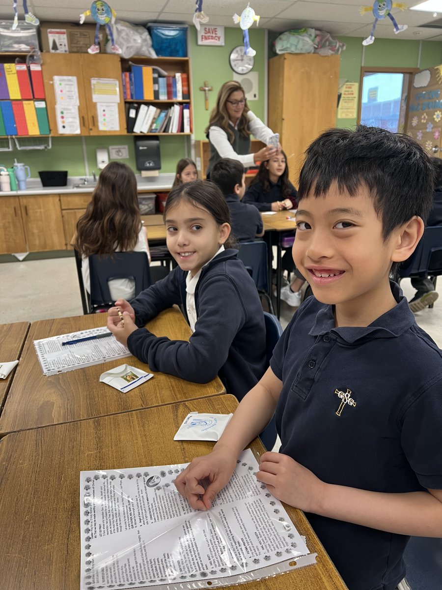 Grade 4 students reviewing their prayers before the Rosary Apostolate visit. @ycdsb @stclareofassisi @WigstonJennifer