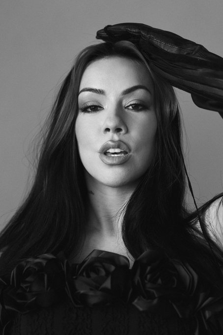 🖤&spades;️🕷️🥀 https://t.co/bUv2ObR3ju