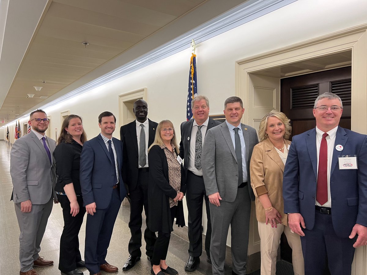 Without dedicated, hardworking American truckers, we would not have access to many of the essential goods we depend on. Glad to meet with @mntruck to discuss legislation such as the American Workforce Empowerment Act, which expands access to training programs.