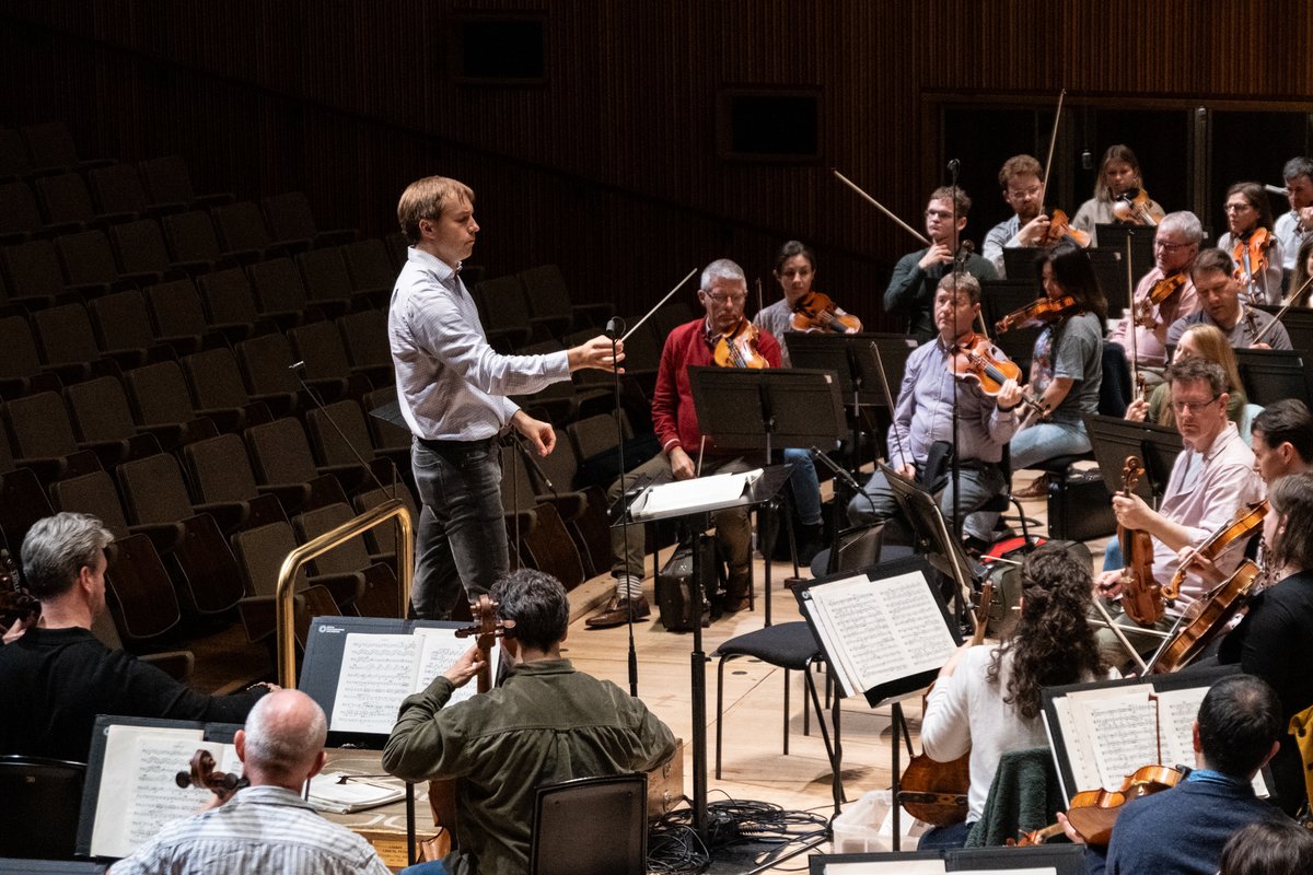 Royal Philharmonic Orchestra (@royalphilorch) on Twitter photo Beginning soon - Rachmaninov's 'The Bells' Symphony in <a href="/southbankcentre/">Southbank Centre</a>'s Royal Festival Hall with the @philchorus.
Plus, Music Director Vasily Petrenko conducts Elgar's portrait of Alassio, Italy, with 'In the South', and <a href="/ShekuKM/">Sheku Kanneh-Mason</a> plays Weinberg's Cello Concerto. Beginning soon - Rachmaninov's 'The Bells' Symphony in <a href="/southbankcentre/">Southbank Centre</a>'s Royal Festival Hall with the @philchorus.
Plus, Music Director Vasily Petrenko conducts Elgar's portrait of Alassio, Italy, with 'In the South', and <a href="/ShekuKM/">Sheku Kanneh-Mason</a> plays Weinberg's Cello Concerto.