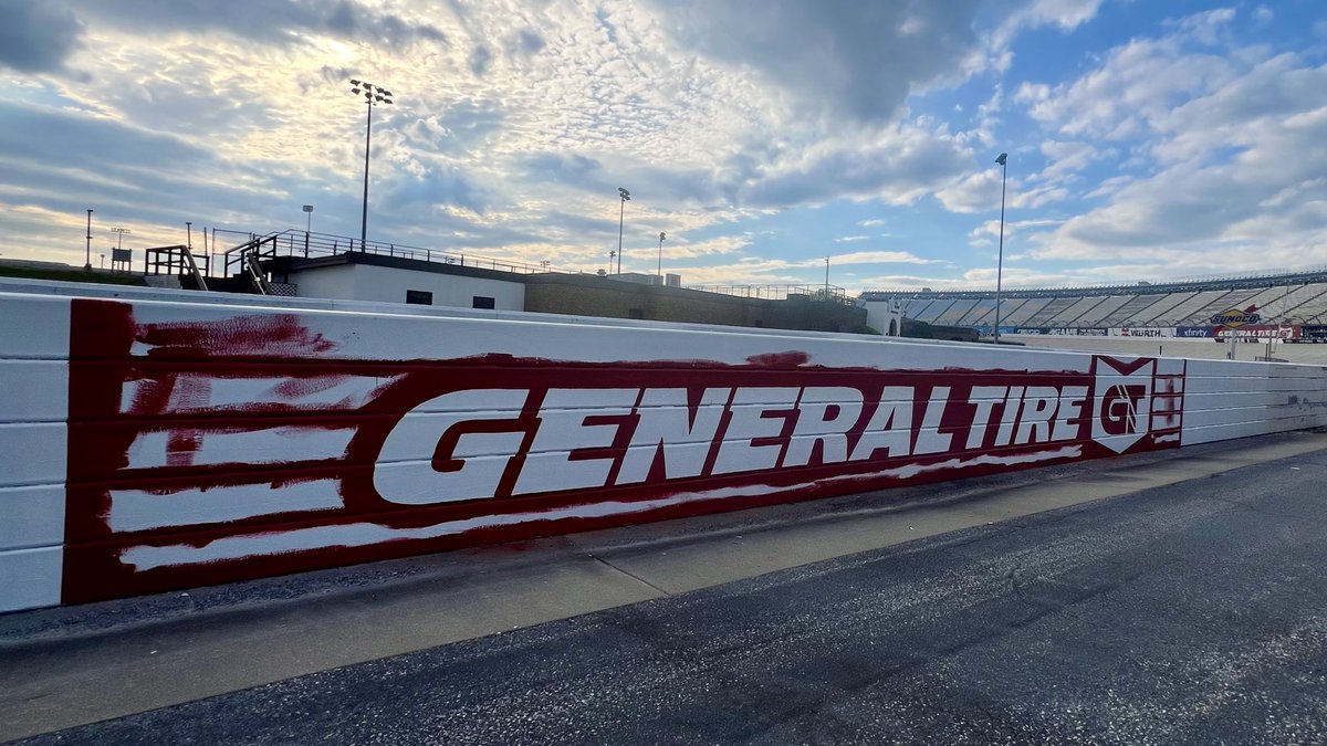 Wall by wall, it’s all coming together ! 🖌️🎨 #Wurth400 | #BetRivers200 | #GeneralTire150