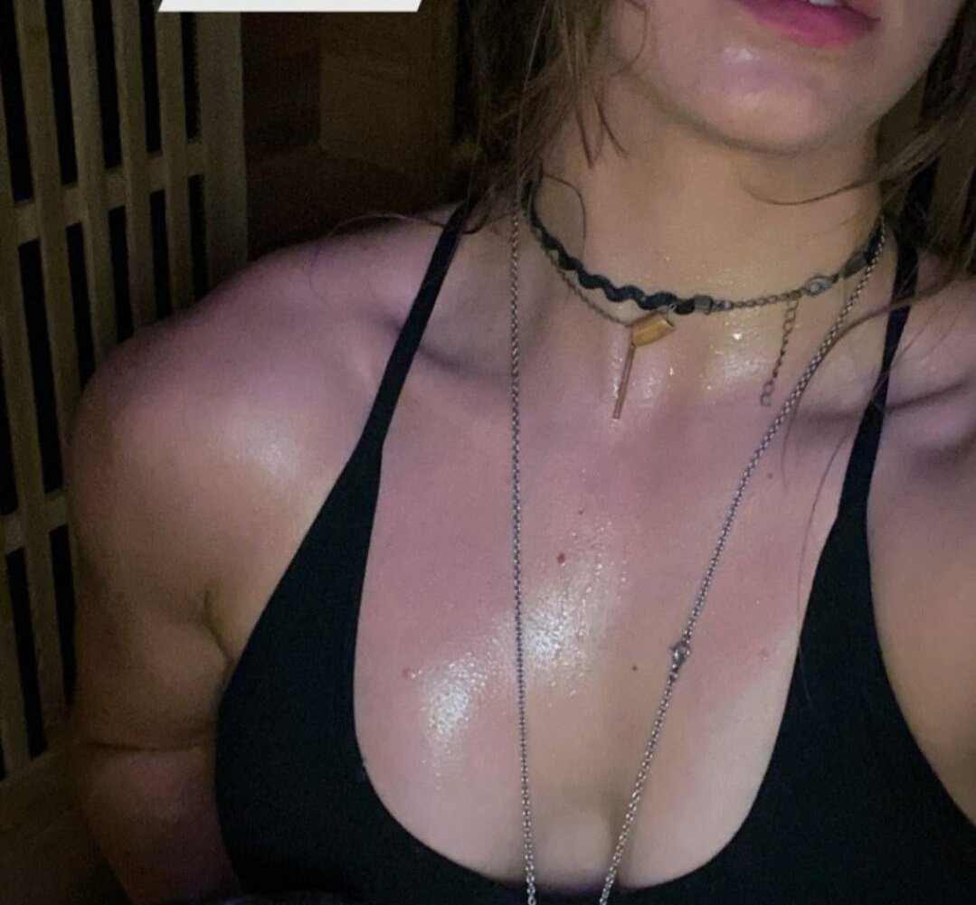 ContrivedDevil's tweet image. She could go for a shower.