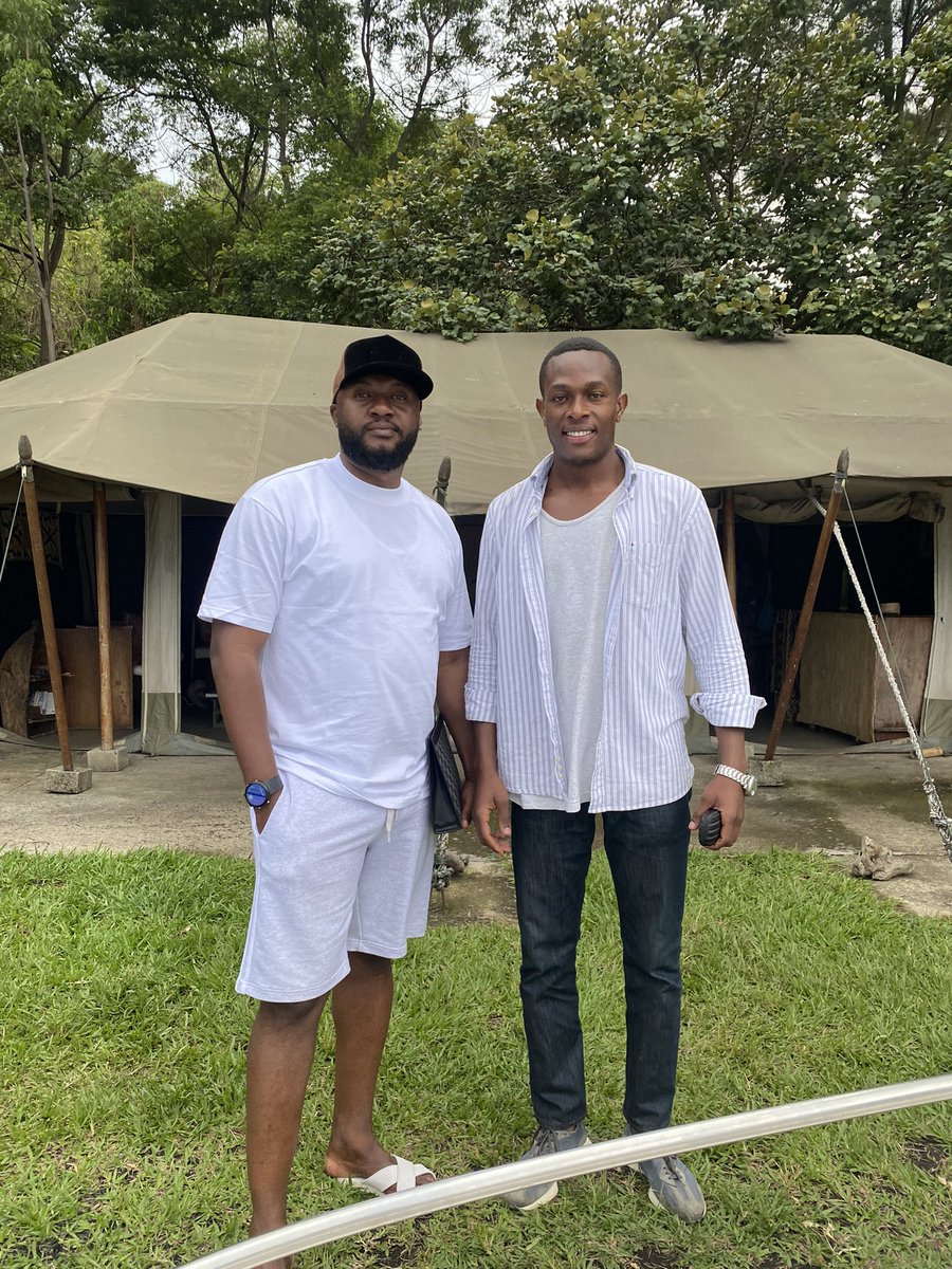 Joyeux anniversaire Ndeko <a href="/leParrainRDC/">𝐥𝐞 𝐏𝐚𝐫𝐫𝐚𝐢𝐧</a>   🎂 God Bless you mukubwa .