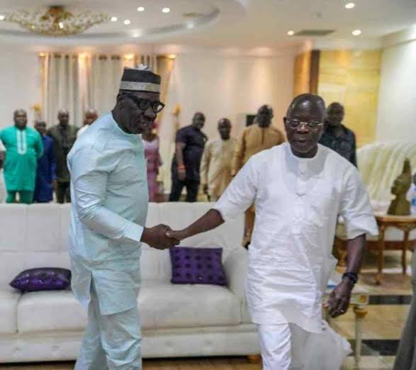 FRESH Crisis Hits Edo APC, Oshiomole Loyalists Join Asue Camp... Sen. Adams Oshiomole and his loyalists have been protesting against the return of the impeached Philip Shaibu. Anti-Oshiomole forces, which include a 'Pastor' and others, are seriously pushing return of Shaibu to…