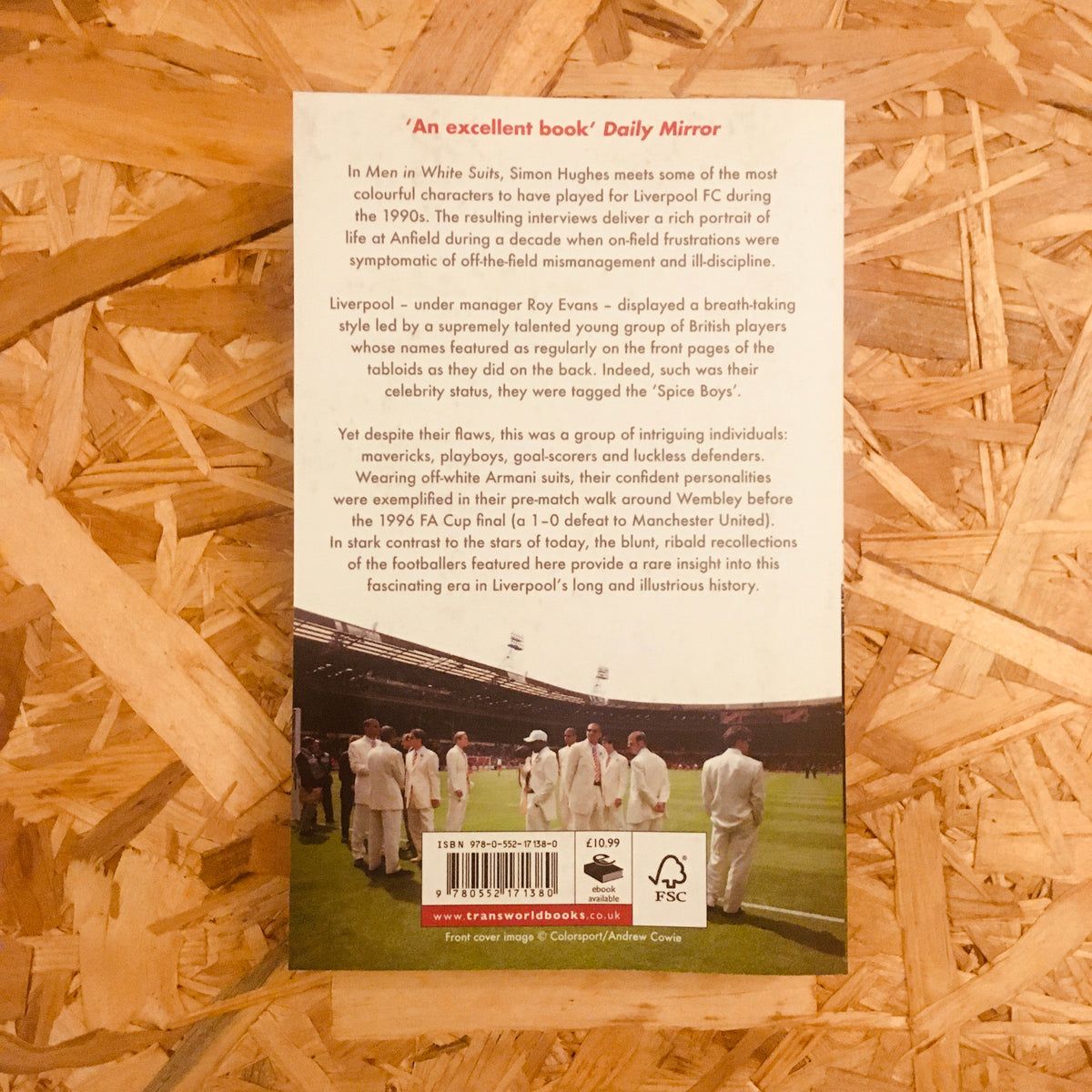 𝐑𝐄𝐒𝐓𝐎𝐂𝐊 | MEN IN WHITE SUITS by @Simon_Hughes__ The fascinating inside story behind the decline of #LFC in the 1990s, as told by a host of influential characters associated with the team during this tumultuous period in the club's history. 🛒 stanchionbooks.com/products/men-i…