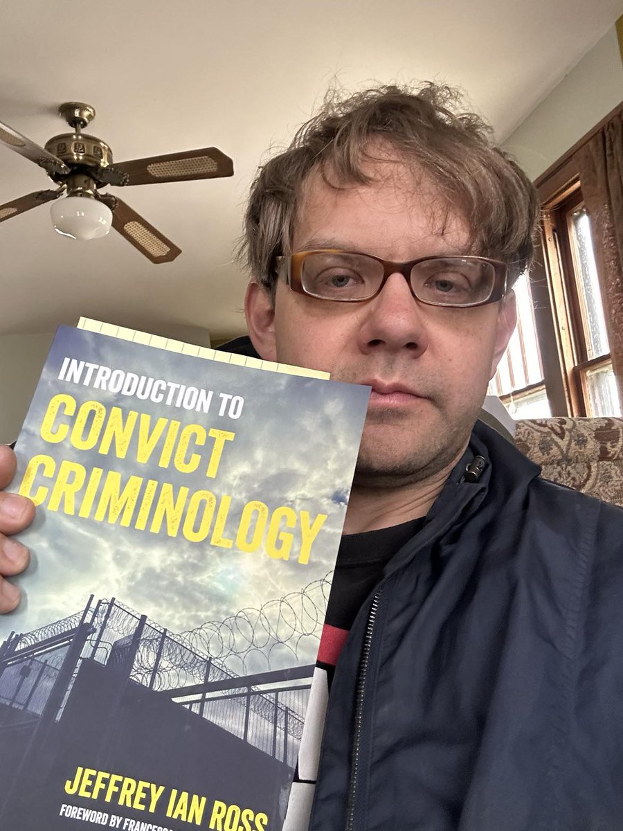 @FranceVianello @ConCrimASC @jeffreyianross @BritishConvict @CCatWestminster @CrimFerret @TietjenGrant @Ortiz_PhD @MalkinMich Power book! I am very pround to be part of Division of Convict criminology!