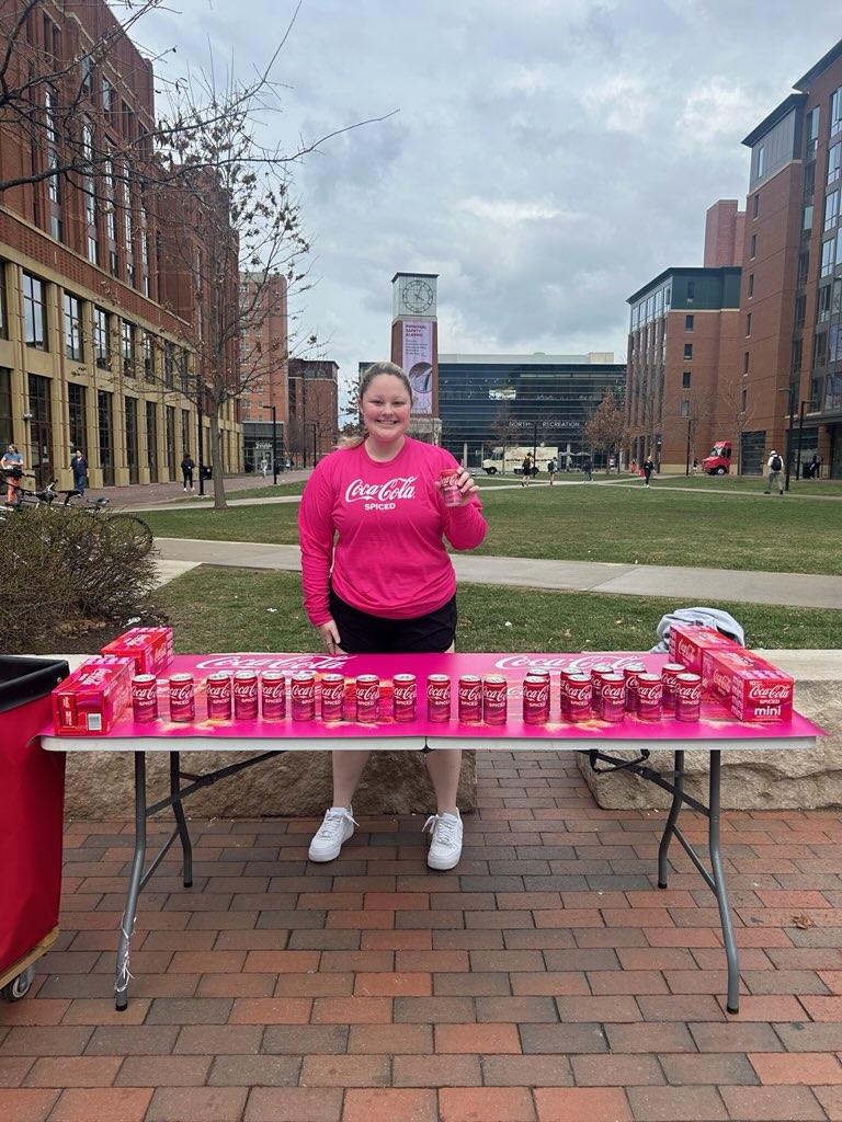 #CocaColaSpiced made it to @OhioState! The Buckeyes got a taste of the new flavor while walking to classes and were served by our very own incoming 2024 Applied Learning Intern Ava Meiner. ✨ #OhioState #OSU #OhioStateUniversity #CocaColaSpiced #CocaCola #CokeSpiced #Intern