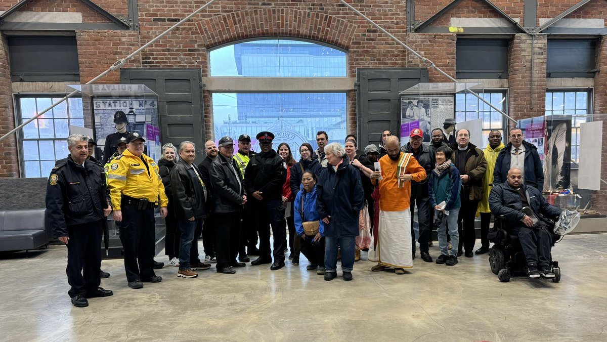 Today, a group of people from various faith backgrounds came together for a #PrayerWalk in the Division. We respect the work that faith communities do & thank them for their thoughts and prayers. /hd