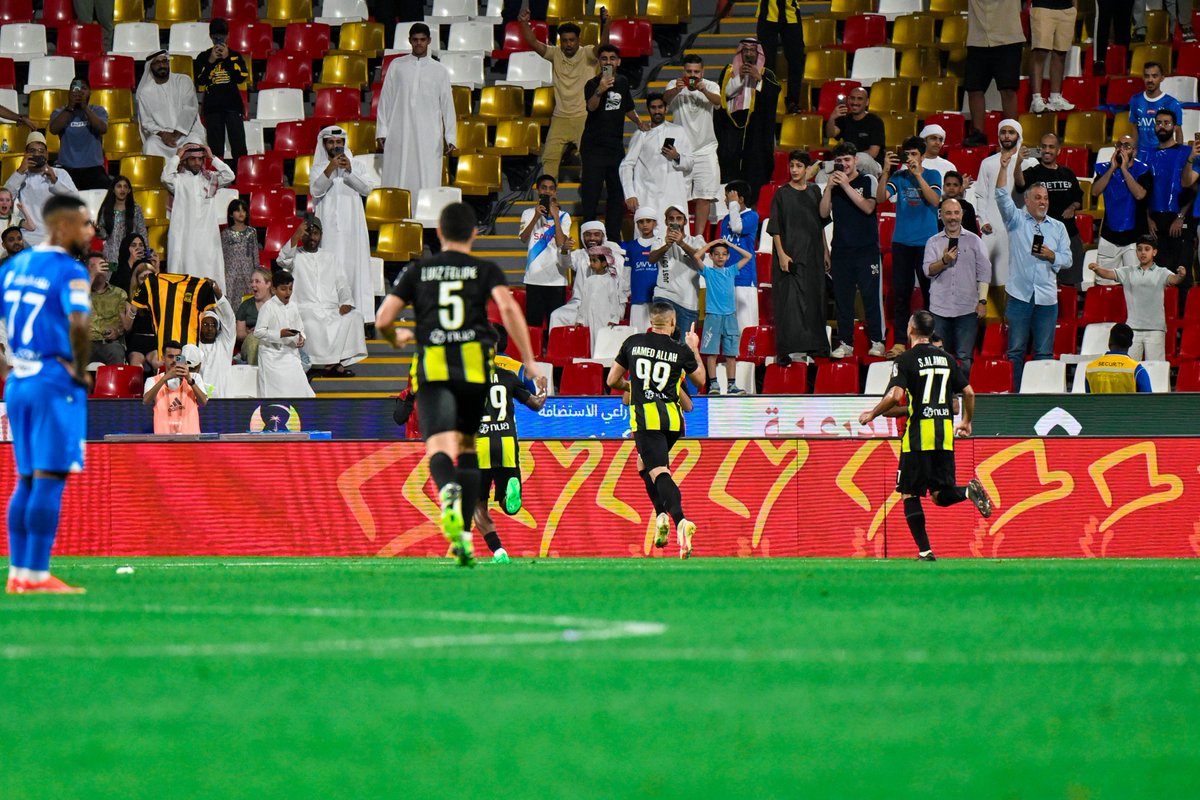 ⏱️ نهاية الشوط الأول #الاتحاد 1 - 2 #الهلال ⁧#واس_رياضي⁩ ⁧#كأس_الدرعية_للسوبر_السعودي