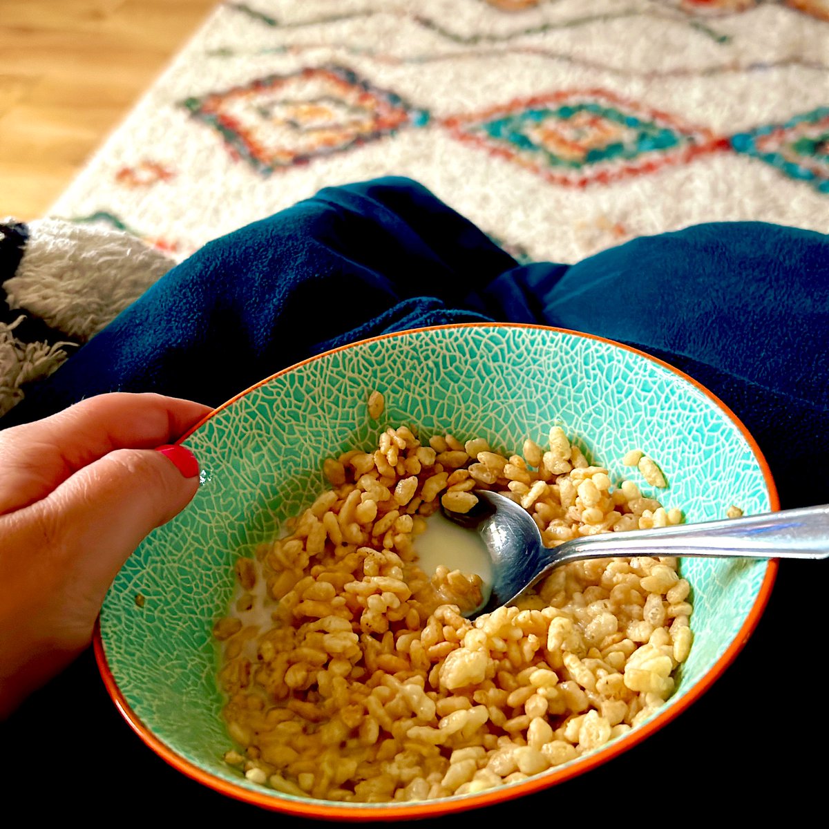 Some days you smash it , other days your three-nager throws a giant tantrum, you cook an inedible dinner which goes straight in the bin and you end up with rice crispies😂❤️