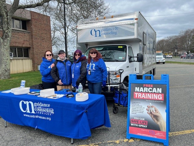 CNG staff were honored to be at the Town of Huntington’s Unity Fun Day on Saturday, April 6th, providing Naloxone Training plus important information on CNG’s Mobile Recovery Substance Use Services. 
#HopeStartsHere #WeCare #mentalhealth #substanceusedisorder #longislandnonprofit