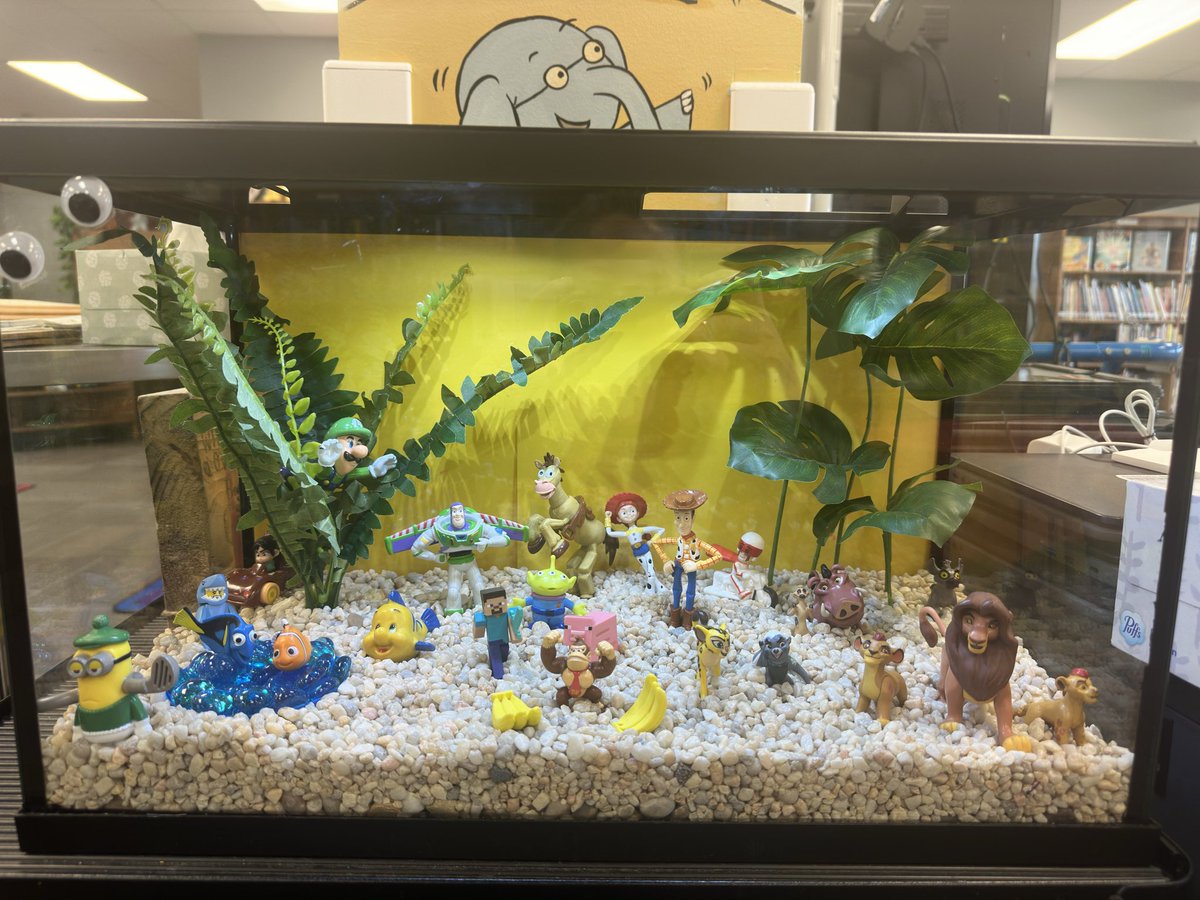 The library “I Spy” tank has turned into a “Name That Movie” tank for April! How many movies do you see….. 👀🎥🍿🎬

#scesoars #libraryleaders #bestdayever #ispy #namethatmovie