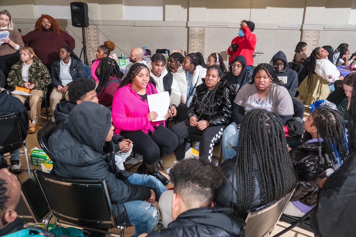 Today is @BlackSwanAcad's Black Youth Agenda Town Hall from 5-7pm at the Thurgood Marshall Center! Listen to young leaders share their experiences and solutions to address social inequities.