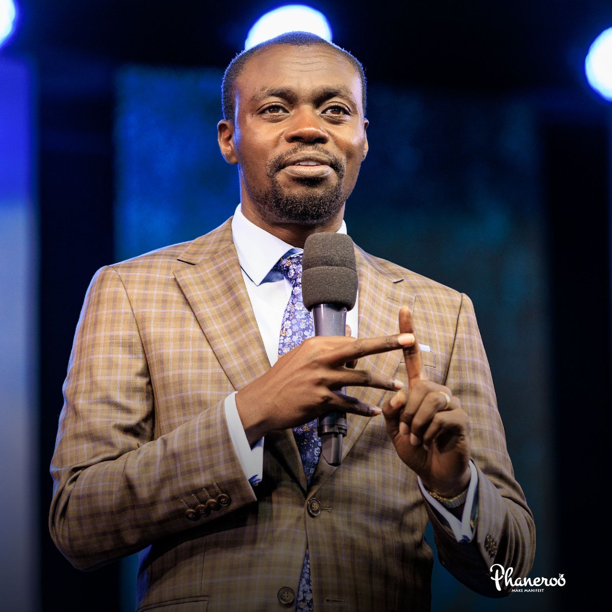Every believer has been called to live and walk in the glory and manifest presence of God. This is the covering that keeps you from ALL evil. SELAH bit.ly/TheCommandingP… #TheCommandingPresence #Phaneroo