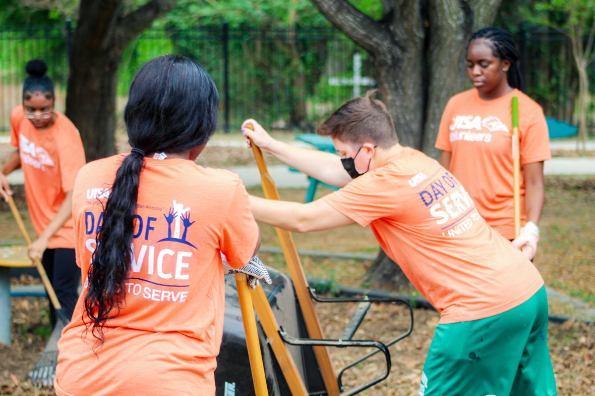 Before the Spring Game, give back to our community during Day of Service! Have you signed up for a project yet? 

Get started: bit.ly/3vF5Akd

#UTSA #DayOfService