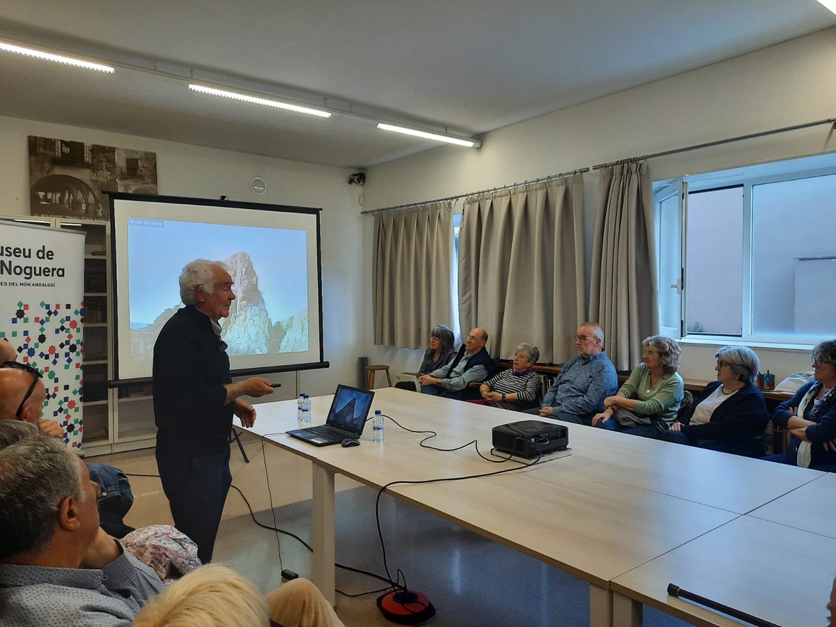 El Museu de la Noguera @museunoguera ha organitzat aquest dijous una nova xerrada dins del cicle de conferències, XERRADES AMB EXPERTESA. En aquesta ocasió s'ha parlat sobre els ponts del riu Segre radiobalaguer.cat/portal/63/inde…