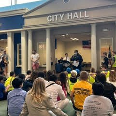 5th graders at Edgerton Elementary School recently visited the thrilling JA Biztown! From managing their own businesses to making real-life financial decisions, they dove into the world of entrepreneurship with enthusiasm and creativity.
#WhitnallPride #whitnALLIN