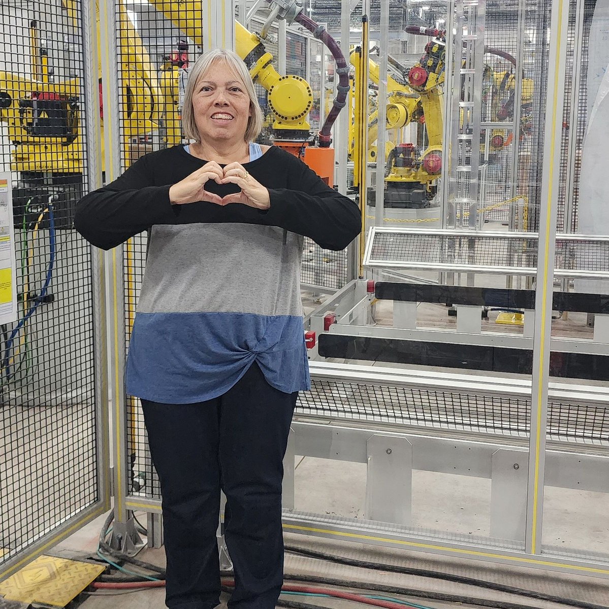 Meet Kathryn Spike who, through her #career with @FANUCAmerica a leader in #automation, #robotics, #CNC & #machining🤖, helps #InspireInclusion for #WomeninSTEM💁🏼‍♀️ 'I'm committed to get more #women in manufacturing! The #robots need a female touch!' says Kathryn✨️#WomensDay #IWD