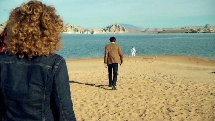You know I’ve never thought about how this shot is framed is a perfect representation of their timeline from Rivers perspective. The Doctor walking from an older River to a younger one. Moving from her present/future to her past