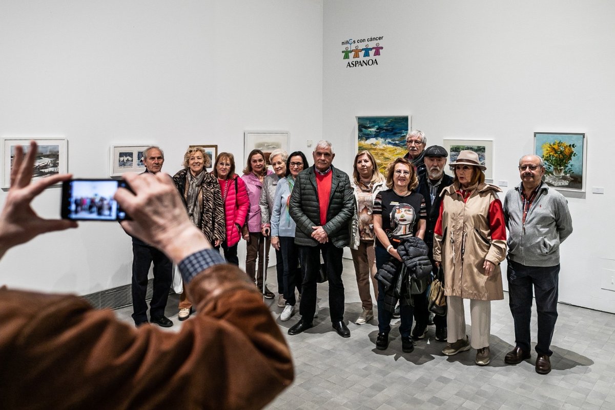 🖼️@aspanoa reúne en el @IAACCPSERRANO a 102 artistas en la 29 edición de su exposición contra el cáncer infantil. ℹ️La muestra colectiva de arte contemporáneo aragonés podrá visitarse hasta el 21 de abril. 🖇️tinyurl.com/mu845x9c