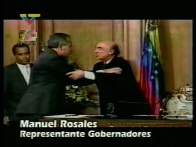 Manuel Rosales es el mismo golpista de hace 22 años, apoyó la masacre de nuestro pueblo y el derrocamiento del Cmdte. Chávez, ahora se la tira de demócrata. ‼️PROHIBIDO OLVIDAR ‼️