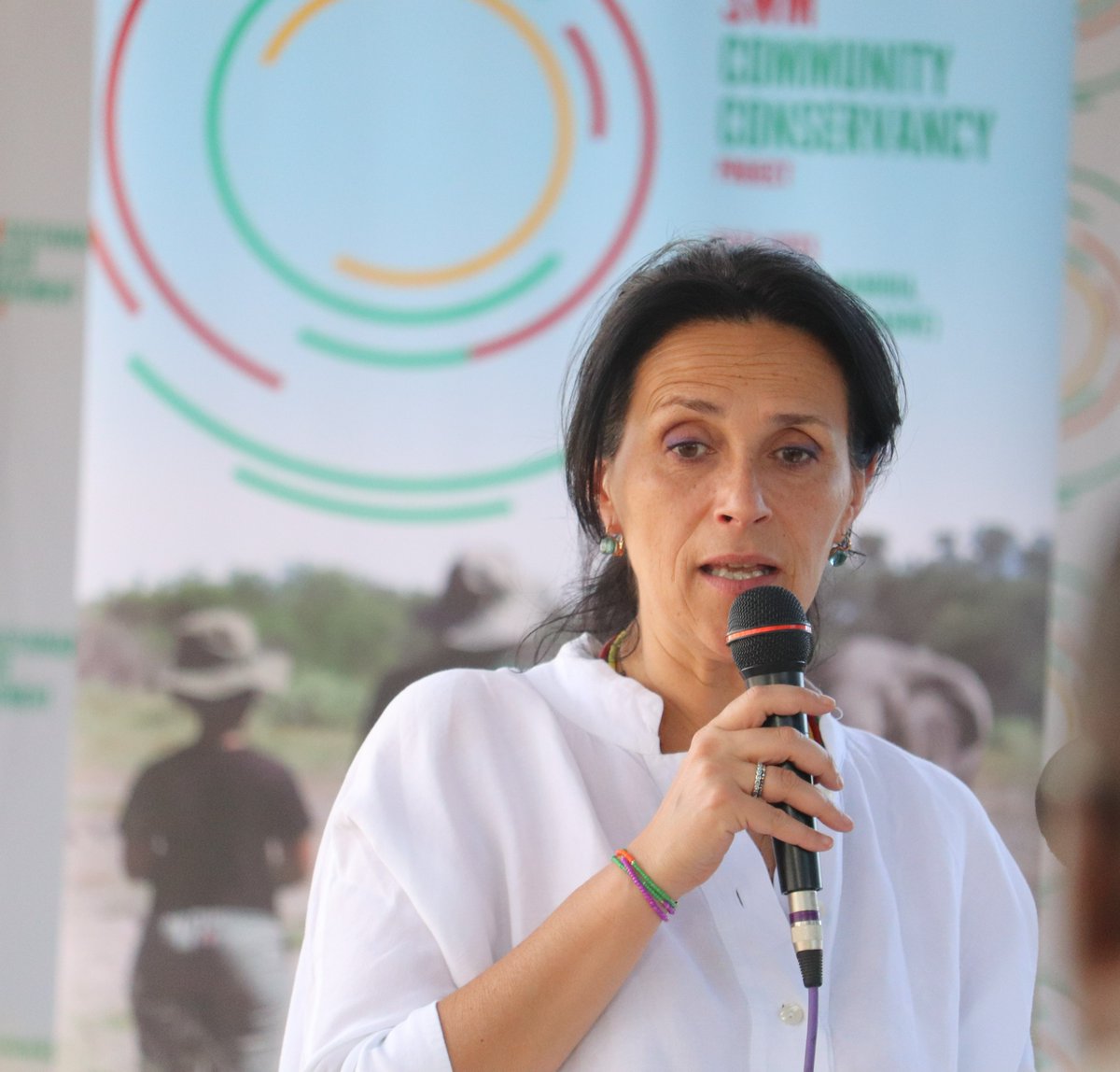 FAOBotswana's tweet photo. Yesterday, Botswana's Minister of Tourism &amp; Environment, Hon. Dumezwini Mthimkhulu, &amp; French Secretary of State for Development and International Partnership, Dr. Chrysoula Zacharopoulou &amp; other high-level officials visited the #SWMProgramme Community Conservancy project in Habu. https://t.co/RzdSBFOdcw