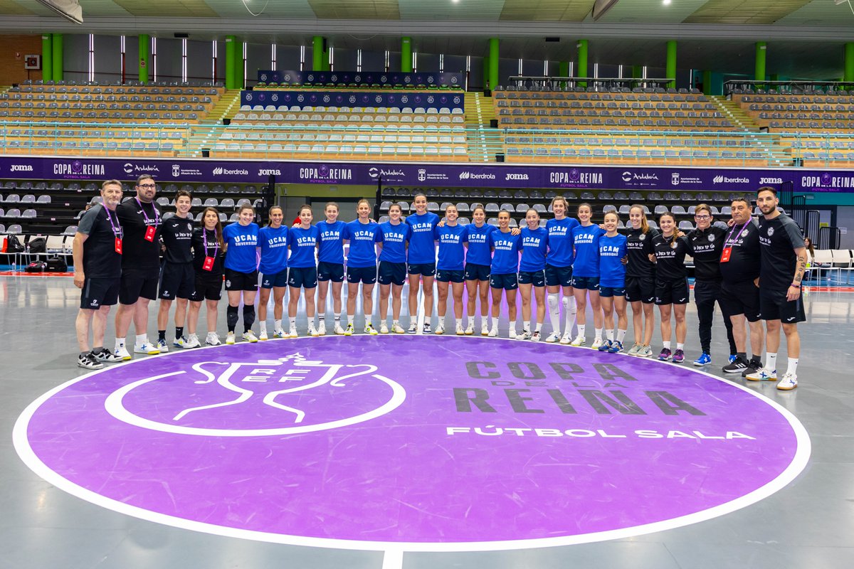 🔵🔵🏆 ⚽️ @LBTLFutsal cierra la ronda de entrenamientos previos a la #CopaDeLaReinaFS