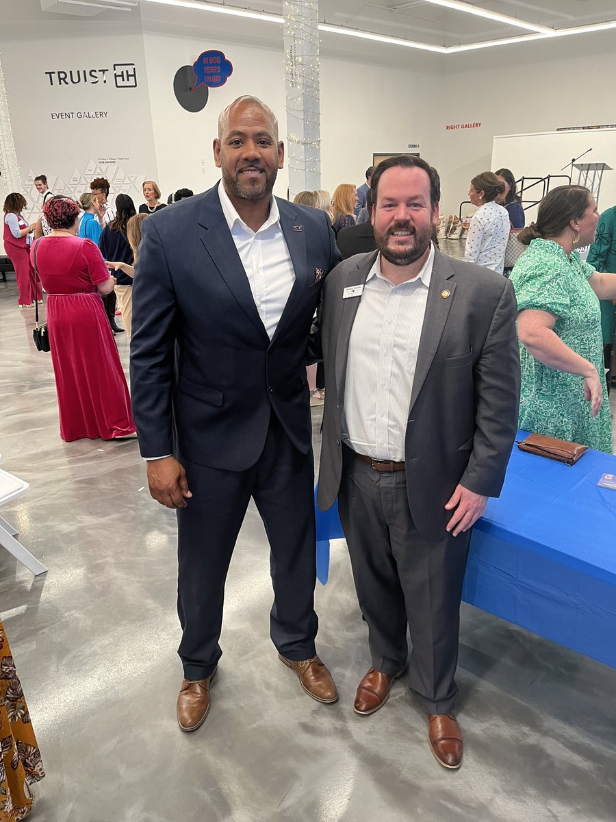Great day yesterday celebrating @pittmanfornc and getting to speak with members of #Nashcountydems We’ve got the people behind us so let’s get out there and do the work! #lorenzafornc25 #lorenzawilkins #ncpol #ncga