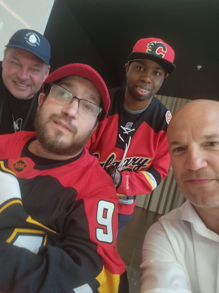 Ran into <a href="/ryanlesliemedia/">Ryan Leslie</a> and <a href="/KellyHrudey/">Kelly Hrudey</a>  on the way to breakfast at the hotel this morning 
Good to see you gentlemen looking forward to <a href="/NHLFlames/">Calgary Flames</a> vs. <a href="/LAKings/">LA Kings</a> tonight with <a href="/cadmusdixon92/">Adrian Cadmus-Dixon</a>