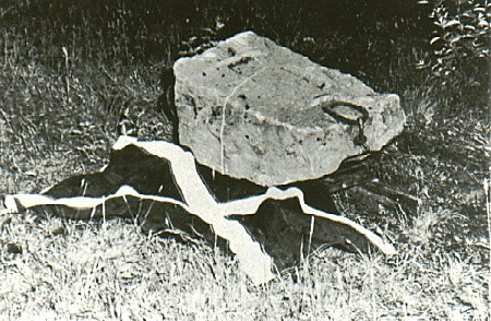 TODAY IN SCOTTISH HISTORY🏴󠁧󠁢󠁳󠁣󠁴󠁿

#OTD: 11 April 1951: The #StoneOfDestiny stolen from #WestminsterAbbey on #Christmas Day 1950, is left in the ruins of #ArbroathAbbey and later returned to London.

#StoneOfScone #Scotland

For more click on the link below:
nationalgeographic.com/travel/article…