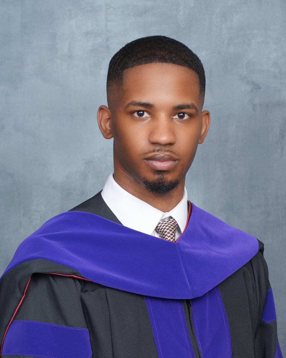 AntonioAlex__'s tweet image. Alex A. Jackson, J.D. 𝙇𝙤𝙖𝙙𝙞𝙣𝙜…

One month away from being a first generation law school graduate. Glory to the most high 🙏🏽