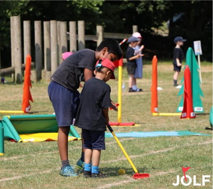 “Some adults patronise children, especially when it comes to play, because they don’t understand children and what the sport or activity needs to look like for them” ⛳ As #themasters begins, read our article on coaching golf with Neil Plimmer @JOLFgolf: bit.ly/3Jb9Tae