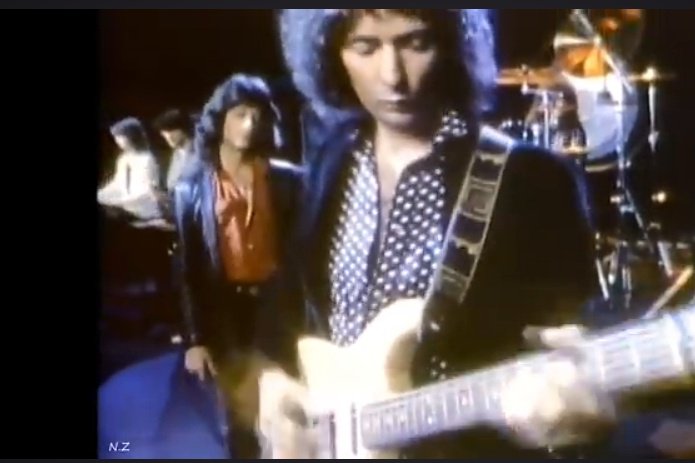 Come on guys- Let's bring back some Beautiful memories, and educate The youngsters - Let's keep this thing going - Ritchie Blackmore's : Rainbow 🌈 * Stone Cold * With Joe Lynn Turner #ritchieblackmore @TruCandiceNight youtu.be/ndefD-GgxkU?si…