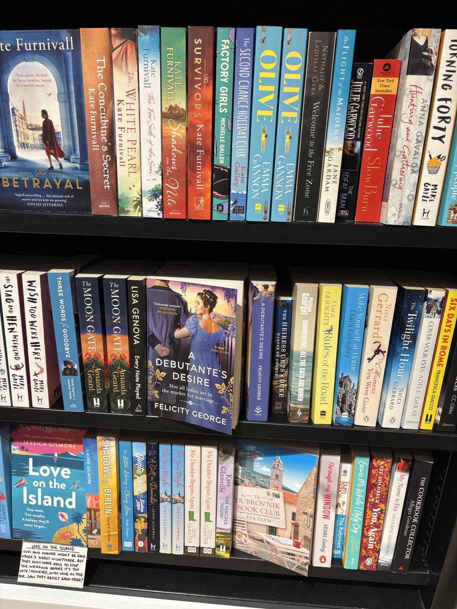 Spotted at @WaterstonesPicc!! What a dream come true! 🥰❤️🥰