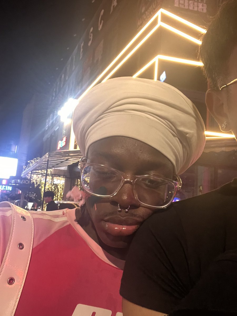 𝐛𝐨𝐲𝐪𝐮𝐞𝐞𝐧 tweet media