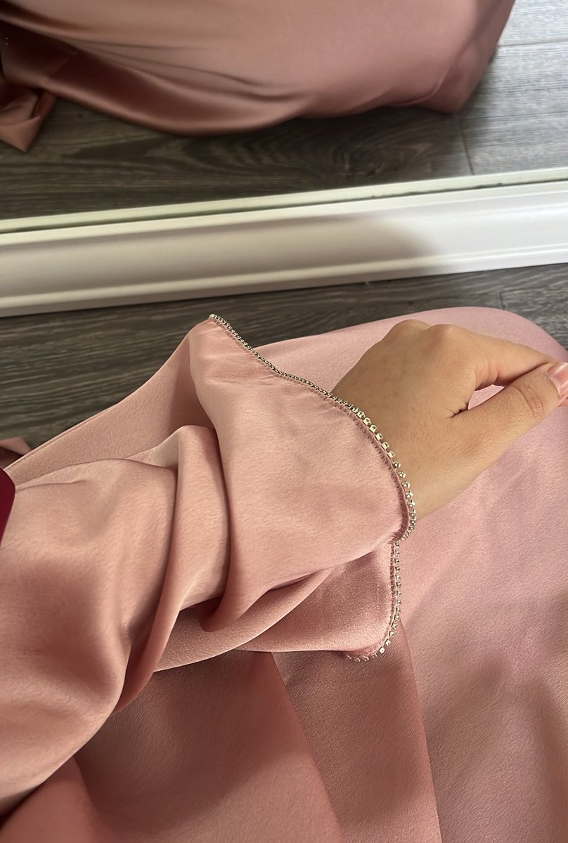 myhijabbe's tweet photo. 💓💕💖💘💞💗

Plus que 3 pièces en rose sur https://t.co/CQncxjd5fe ! https://t.co/Zotbw0EzMQ