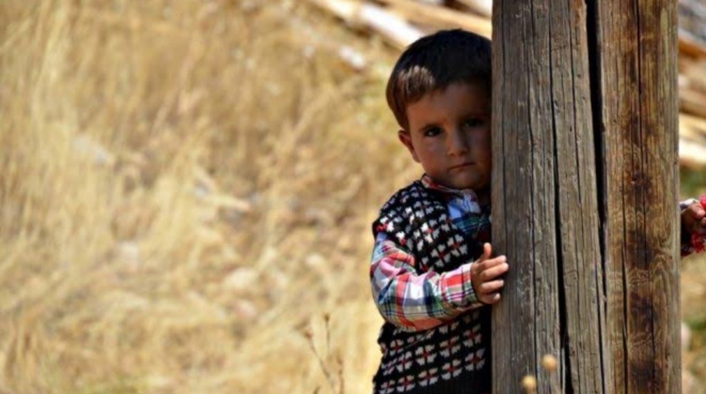 Gönül kırmak çok kolay,Gönül almaksa çok zor,bazen imkansızdır