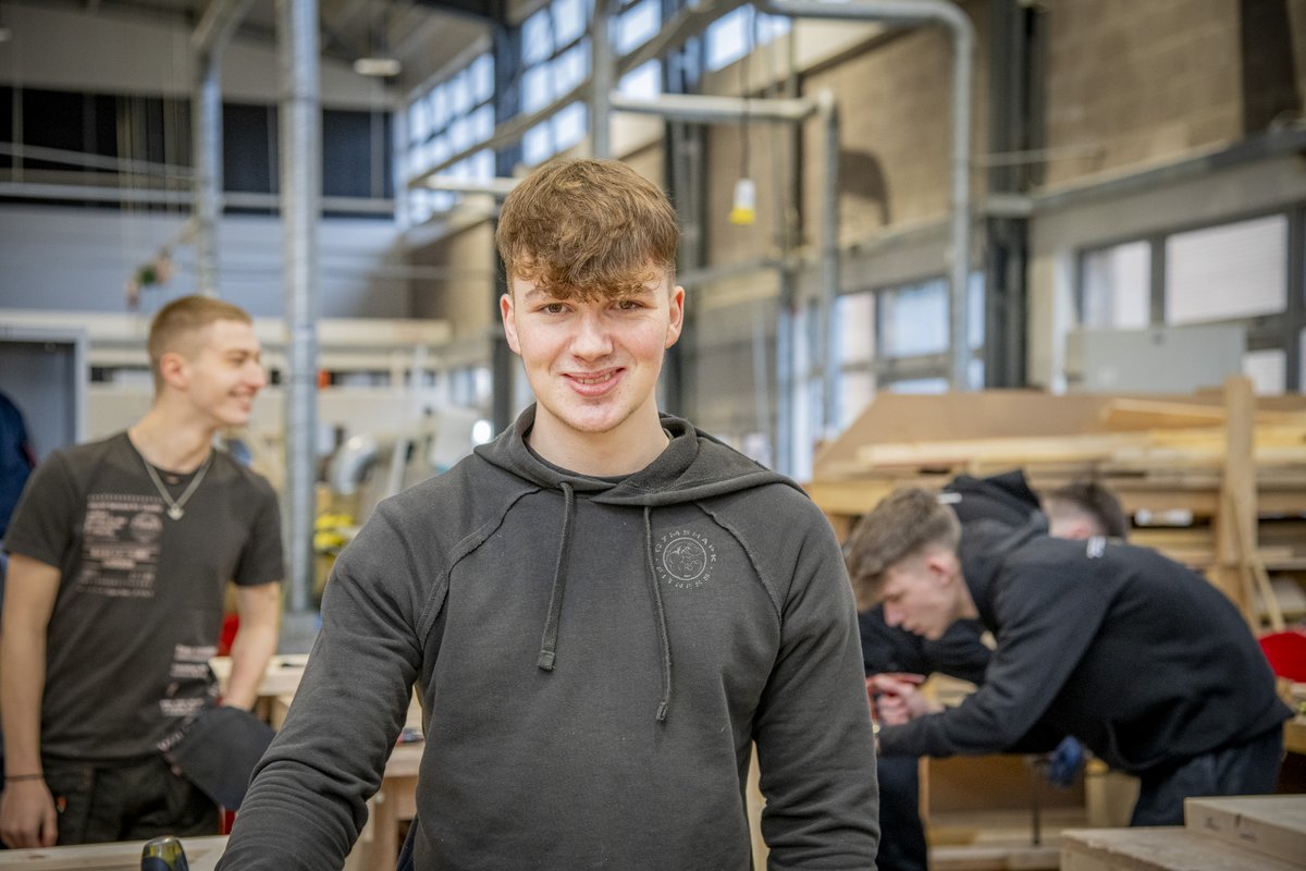 Are you interested in going to college this year? We have a number of courses available to start in August, and we are offering a range of full-time and part-time courses! Browse our subjects and apply now 👉 lnkd.in/esBiRAYt