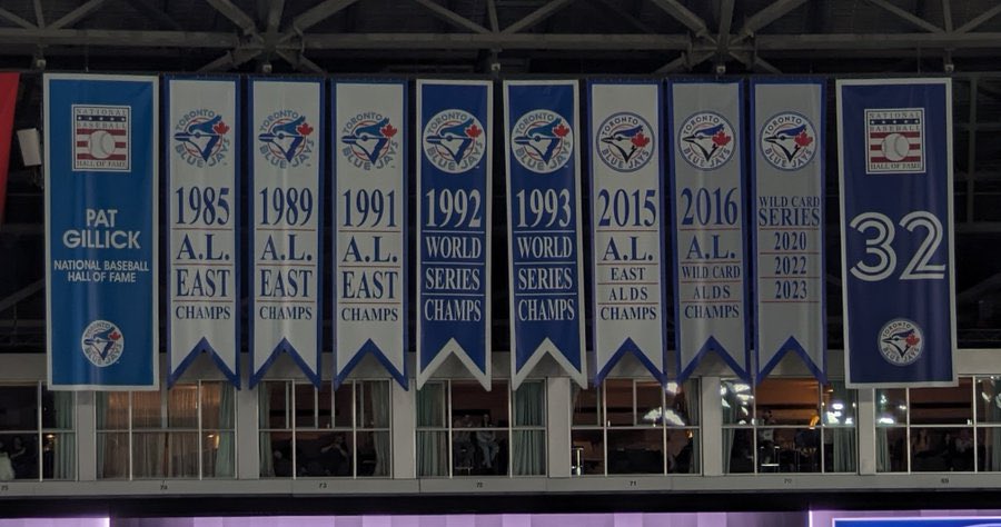 The Blue Jays flying a banner for 3 WILD CARD series in which they went 0-6 is absolutely hilarious