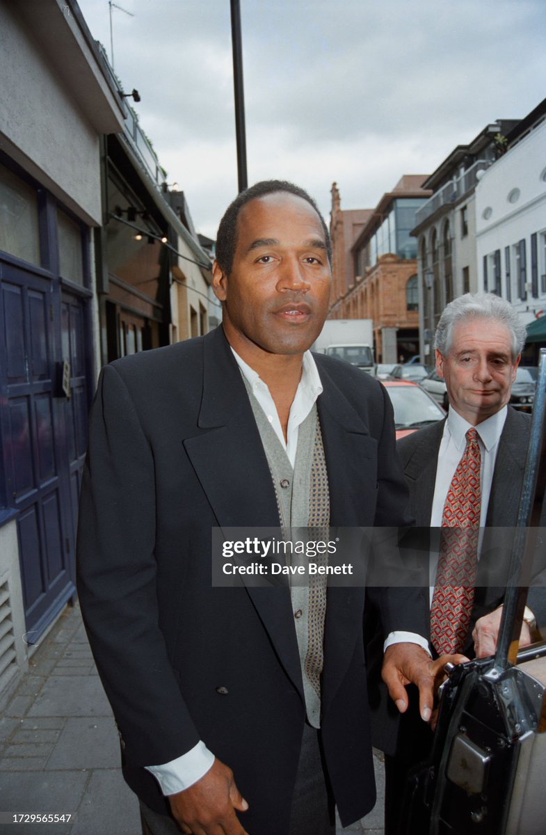 American football player O.J. Simpson visits Daphne's restaurant in London (1996)