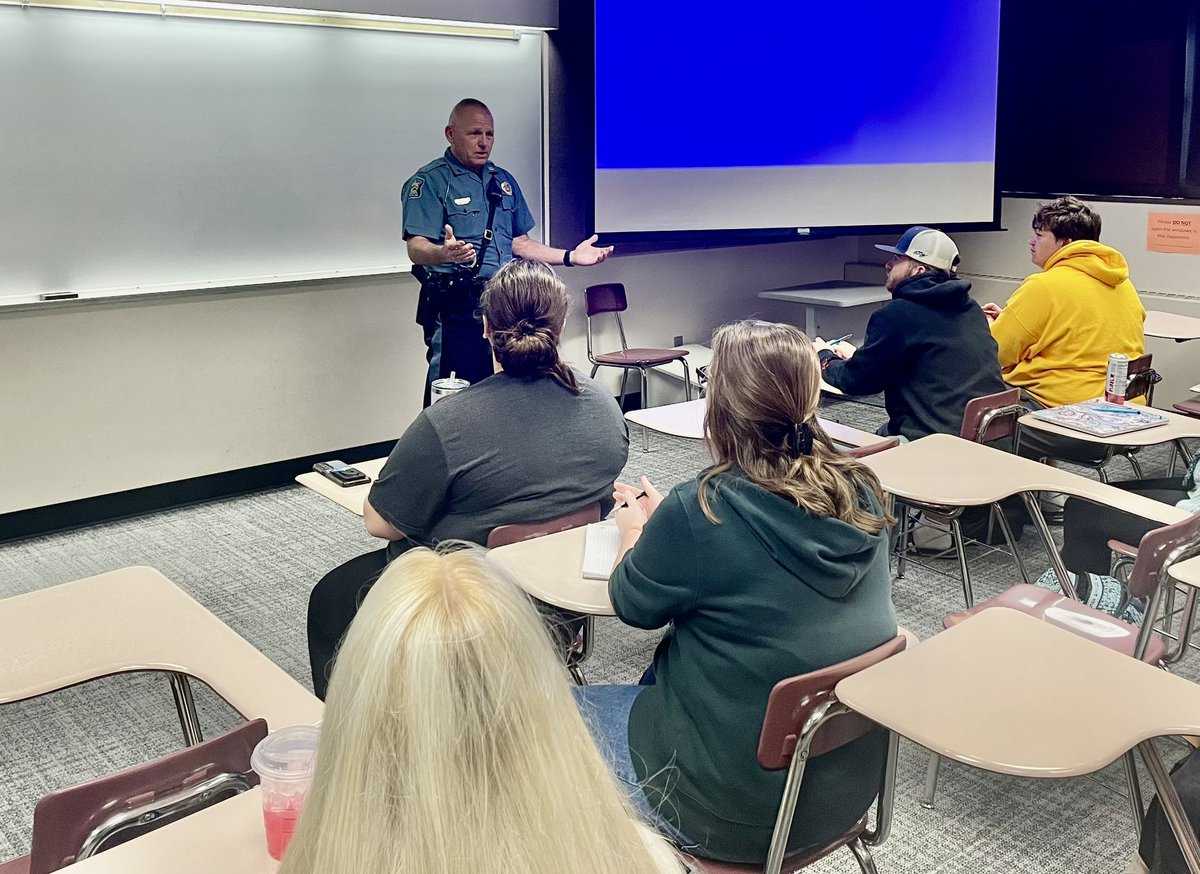 Captain Phillips is speaking at @FHSU this morning. He’s giving the students some wisdom that comes with his 33 years of law enforcement experience!