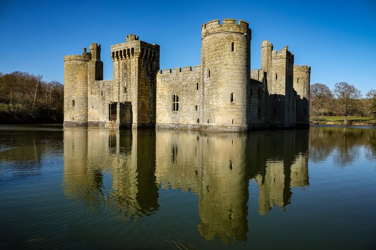 It's been fantastic welcoming you all to Bodiam Castle this Easter. Our Easter trail has been incredibly popular, and we have now run out of Easter eggs! You can still enjoy our dragon-themed trail free of charge until Sunday 14 April. 📷©NTI/Gesine Garz