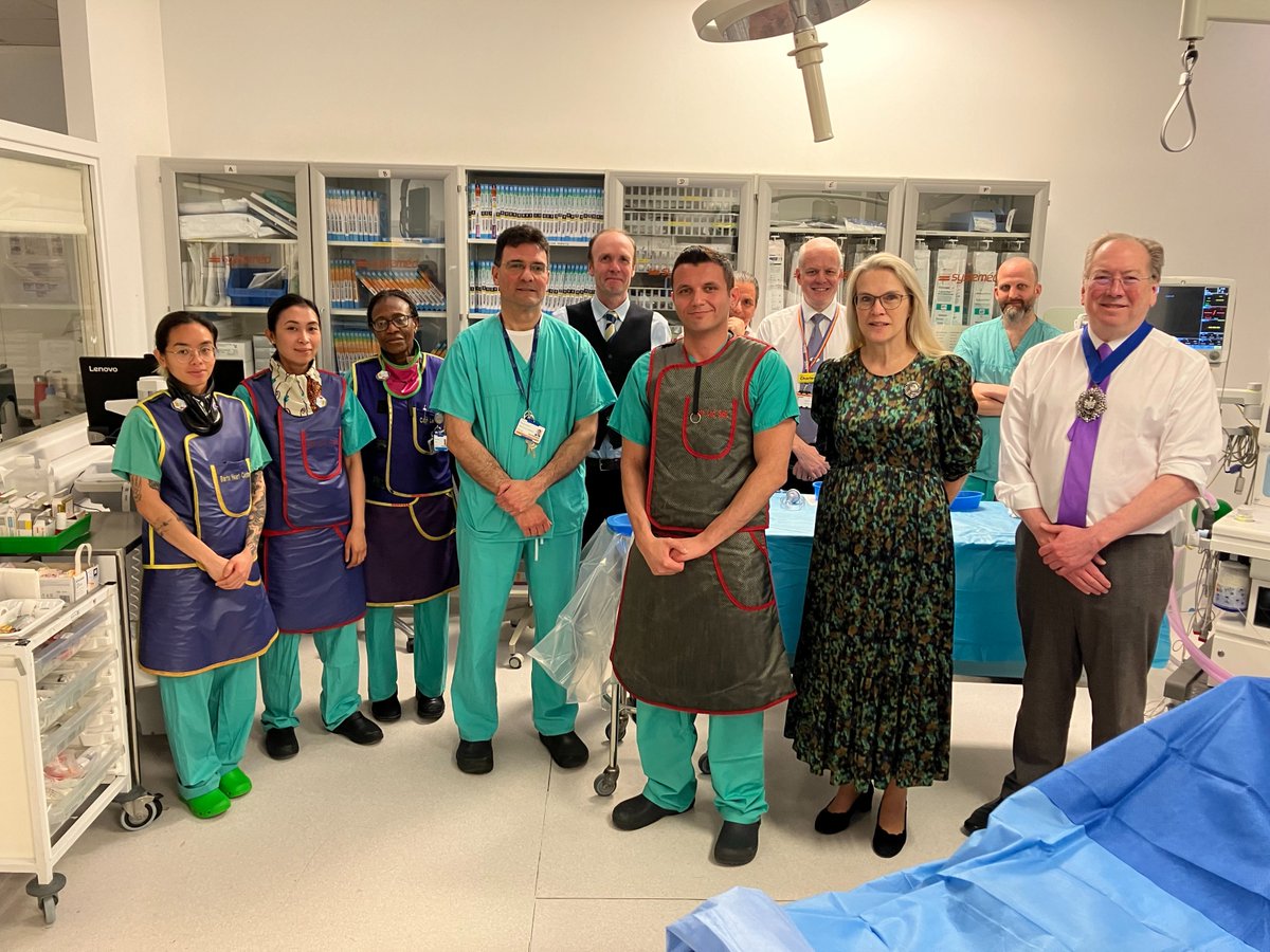 Last week, the Lady Mayoress and I were delighted to visit @BartsHospital and @NHSBartsHealth - the oldest hospital in Britain to still provide medical services on its original site – where we saw over 900 years of medical excellence and innovation, from the renovation of the