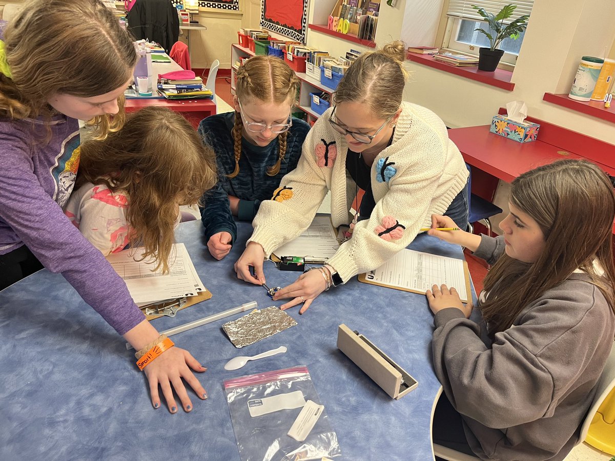 ColtAndrewsBW's tweet photo. Ms.Corrado's 5th grade scientists test materials to determine which properties of matter they have. 🧪🧬 https://t.co/I4gmumyfHX
