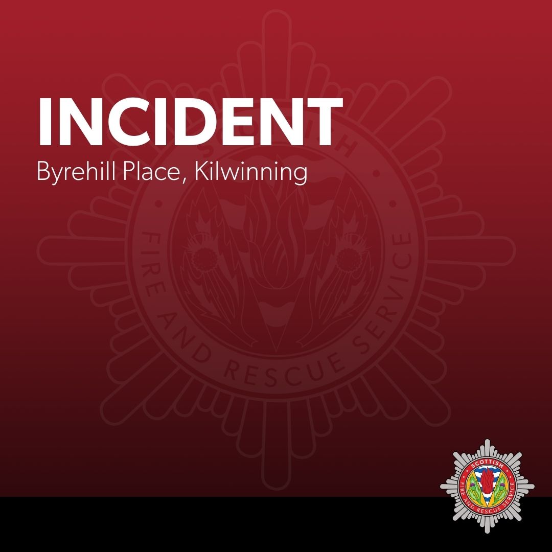 ⚠️ Incident Update ⚠️ Firefighters remain at the scene of a fire within a recycling centre on Byrehill Place, Kilwinning. Two fire appliances are in attendance and work remains ongoing to gain full and safe access to the site to extinguish the fire. firescotland.gov.uk/news/statement…